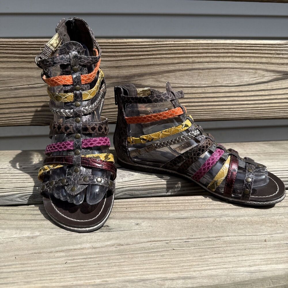 Xappeal Womens Size 8 Gladiator Sandals Snakeskin Multi Strap Boho Back Zip Flat